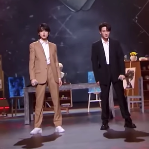 四个小萝莉被爆菊楠楠
